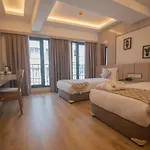 Vera Life Hotel