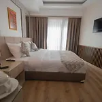 Hotel Vera Life