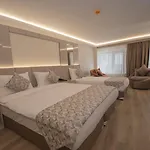 Hotel Vera Life