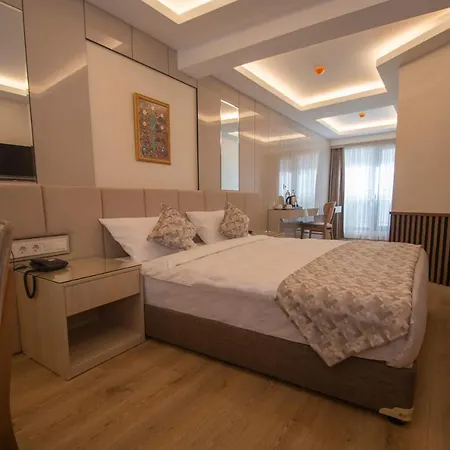 Vera Life Hotel