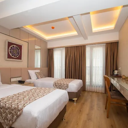 Hotel Vera Life