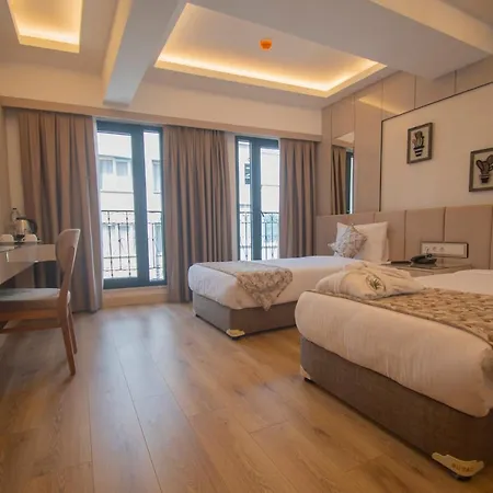 Vera Life Hotel